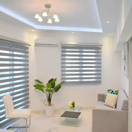 Apartment Phaedrus Living: Seaside Luxury Flat Lighthouse 66 Paphos